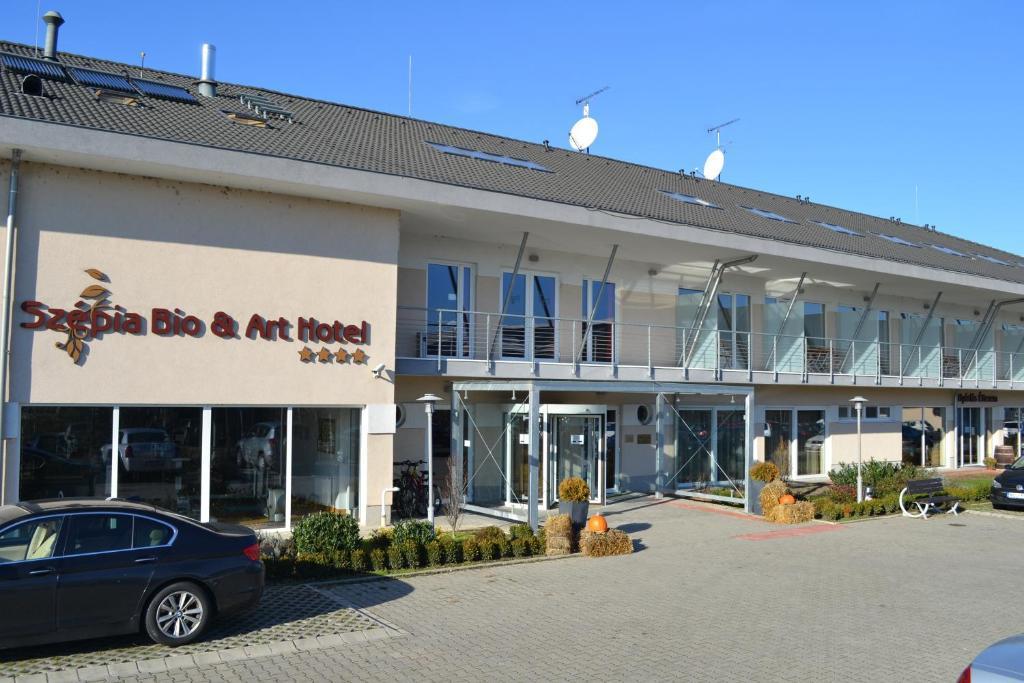 泽皮亚生态和艺术酒店 Zsámbék 外观 照片